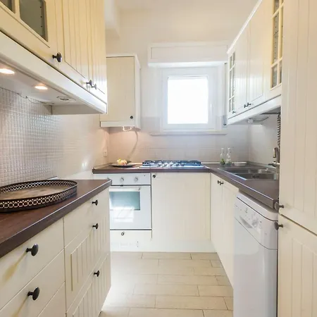 149 - Trilocale Al Taunus Nuovo Vista Mare, Con Barbecue E Ampio Giardino, Ben Arredato E Climatizzato Appartamento *